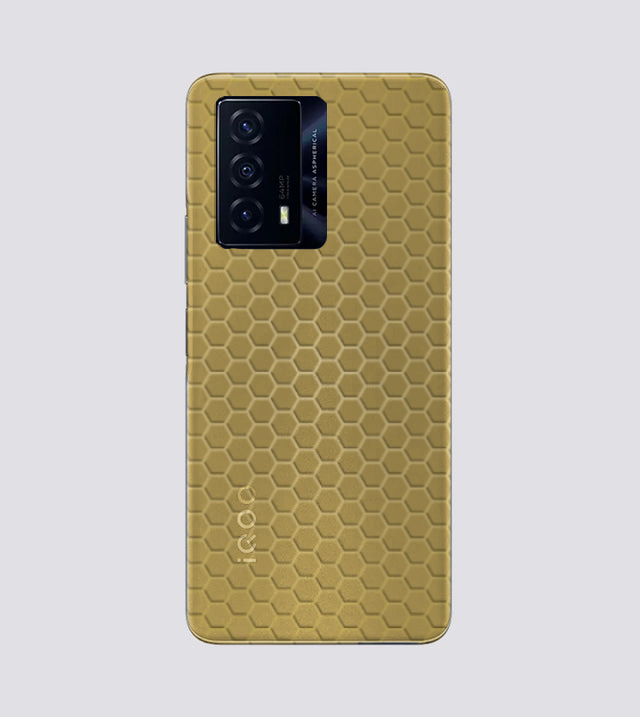 iQOO Z5 | Golden Desire | Honeycomb Texture